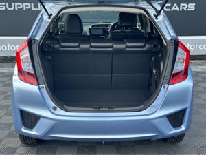 Honda Fit Hybrid - Image 2