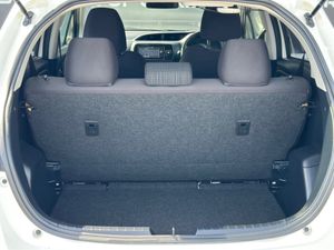 Toyota Yaris DBA-KSP130 5DR AUTO - Image 2