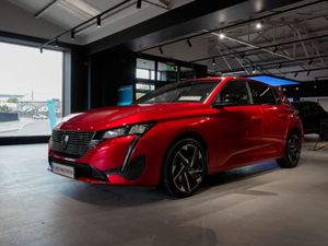 2023 Peugeot 308 Allure 1.5 HDi Automatic - Image 2