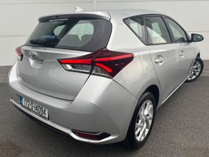 2017 TOYOTA AURIS 1.4D FTSH TAX NCT 7/27 - Image 4