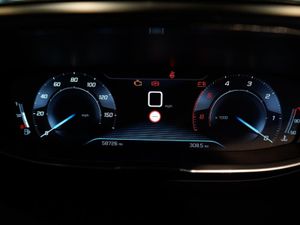 Peugeot 3008 2018 - Image 2