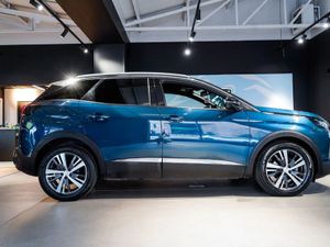 2023 Peugeot 3008 FL Allure 1.5 HDI Automatic - Image 3