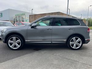 Volkswagen Touareg 3.0 TDI CV 262HP V6 R-LINE 5 SE - Image 4