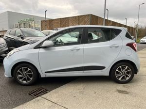 Hyundai i10 1.0 PETROL DELUXE - Image 4
