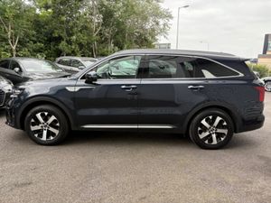 Kia Sorento 2.1 CRDI K4 AUTO 7SEATER - Image 4