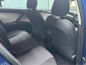 Toyota Avensis 2.0 D LUNA 4DR - Image 3