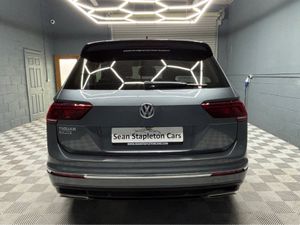 Volkswagen Tiguan A7 R-LINE 2.0 TDI MANUAL 6SPEED - Image 2