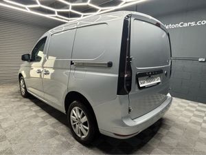 Volkswagen Caddy CARGO ED TDI 102HP MANUAL 6SPEED - Image 4