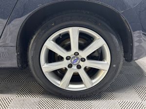 Volvo S60 D4 SE 4DR - Image 4