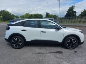 Citroen C4 YOU MHEV - Image 4