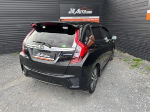 Honda Fit 1.5 HYBRID AUTO 5DR - Image 4