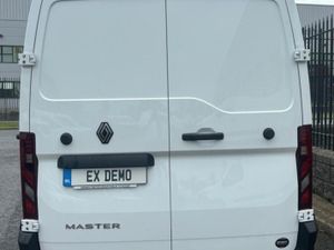 Renault Master EX Demo - 2025(251) Reduced - Image 4