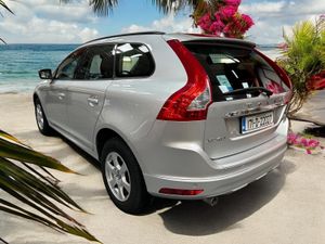 Volvo XC60 D3 (150hp) FWD ES only 88,639 miles - Image 4