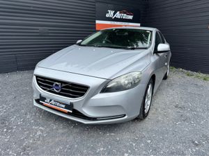 Volvo V40 1.6 T4 AUTO 5DR - Image 3