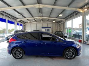 Ford Focus ST-LINE 1.5 TD 120PS 6SPEED 4DR - Image 4