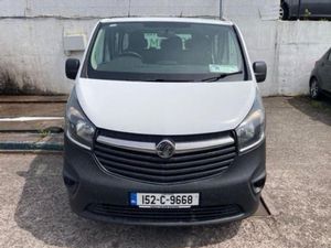 Opel Vivaro 9 seater manual diesel - Image 4