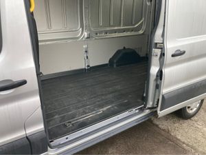 Ford Transit 350L TREND 2.0 130PS F FWD 3DR - Image 4