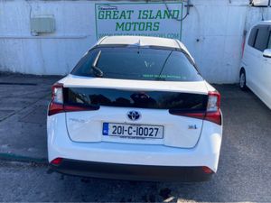 Toyota Prius 1.8i Petrol Hybrid Automatic - Image 3