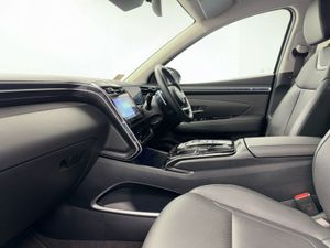 Hyundai Tucson Phev Exec Plus  4wd   110 P/W - Image 4
