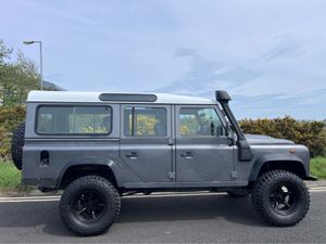 Land Rover Defender 110 5 Seat Crew Cab €333 Road - Image 2