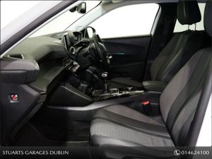 Peugeot 2008 Allure Pack 1.2 100 4DR - Image 3