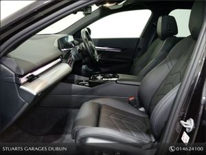 BMW i5  comfort Pack AND Panoramic Sunroof  570KM - Image 3