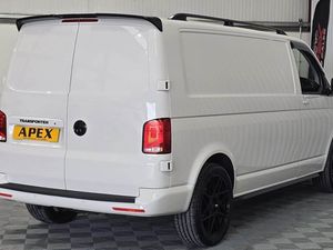 Volkswagen Transporter T30 LWB Diesel - Image 4