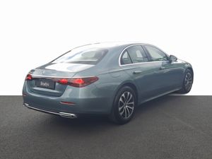 Mercedes-Benz E-Class E220d Avantgarde Plus--beig - Image 4