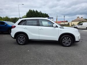 Suzuki Vitara 1.0 BOOSTERJET SZ4 5DR - Image 3