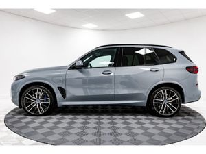 BMW X5 *Stunning 2025 X5* Xdrive50e M Sport 3.0 PH - Image 4