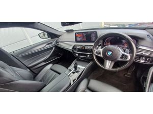 BMW 5-Series 520d M SPORT MHEV AUTO - Image 4