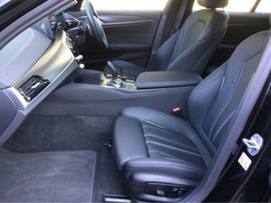 BMW 5-Series XDRIVE M SPORT AUTO ESTATE- 4 Wheel D - Image 4