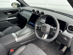Mercedes-Benz GLC 252 GLC 300 DE 4MATIC AMG URBAN - Image 4
