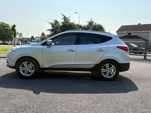 Hyundai ix35 2011 top spec only 172km - Image 4
