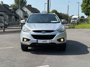 Hyundai ix35 2011 top spec only 172km - Image 2
