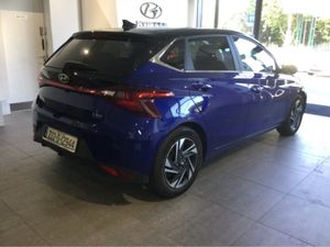 Hyundai i20 DELUXE 2 TONE - 1 Owner - Warranty & A - Image 2