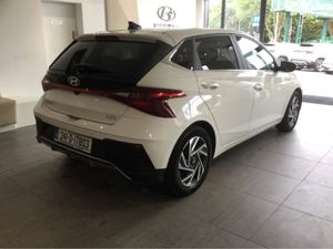 Hyundai i20 DELUXE PLUS - Image 2