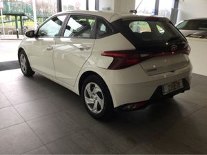 Hyundai i20 CLASSIC - 1 Owner - Warranty & AA 2028 - Image 3