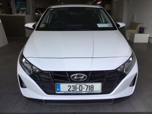 Hyundai i20 CLASSIC - 1 Owner - Warranty & AA 2028 - Image 4