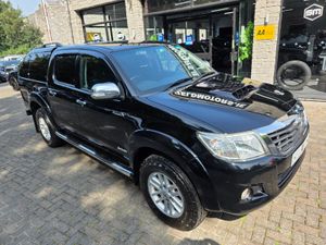 2016 TOYOTA HILUX 3.0 D4D INVINCIBLE AUTO. - Image 3