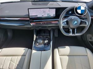 BMW 5 Series 530e M Sport Pro - Image 4