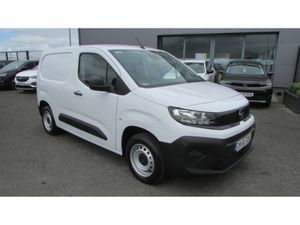 Opel Combo KOMFORT 1.5 D-TURBO 100PS - Image 2