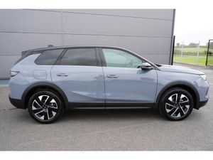 Opel Grandland GS HYBRID - Image 3