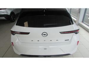 Opel Astra GS 1.2T 130PS PETROL 252 REGISTRATION - Image 4