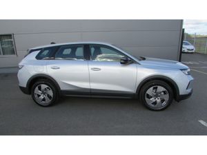 Opel Grandland ELEGANCE HYBRID - Image 2