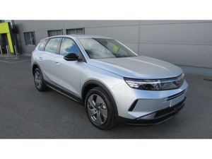 Opel Grandland ELEGANCE HYBRID - Image 3
