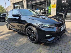 2021 BMW 330E M-SPORT TOURING . - Image 3