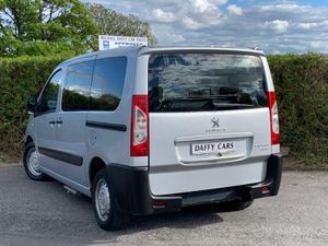Peugeot Expert TEPEE COMFORT L1HDI 5DR - Image 4
