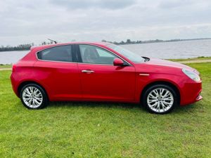 Alfa Romeo Giulietta SALE NOW ON / €17450 / AUTO - Image 3