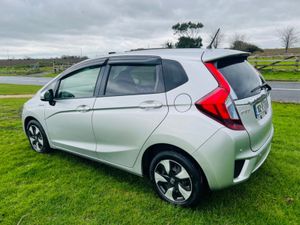 Honda Fit SALE NOW ON / €10700 / AUTO HYBRID - Image 3